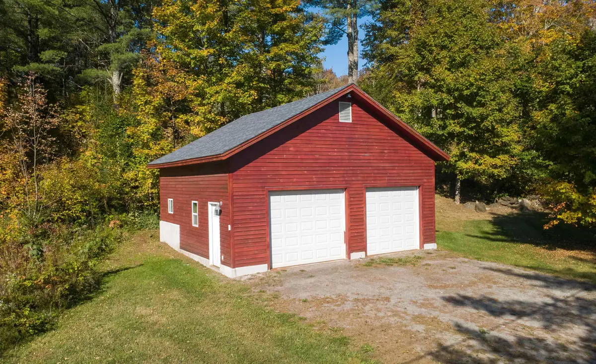 3 Cross Road, Cabot, VT 05647 - Image #1