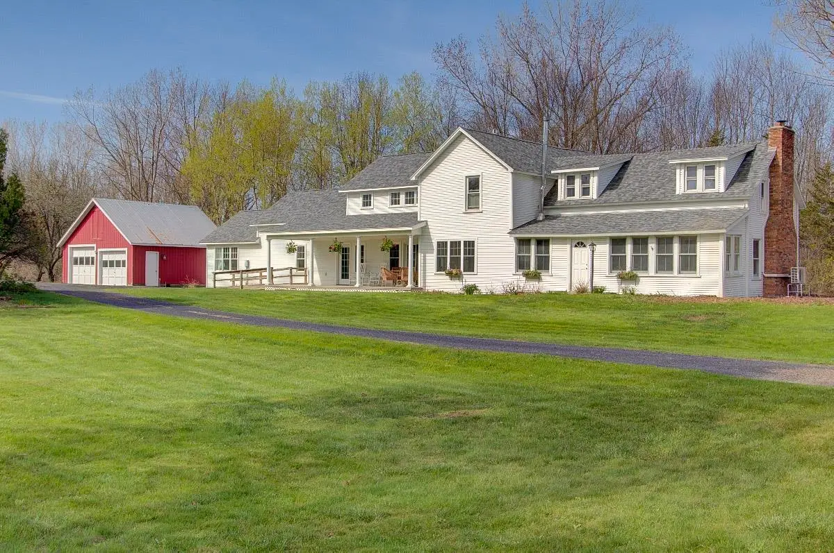 1009 South End Road, North Hero, VT 05474 - Image #1