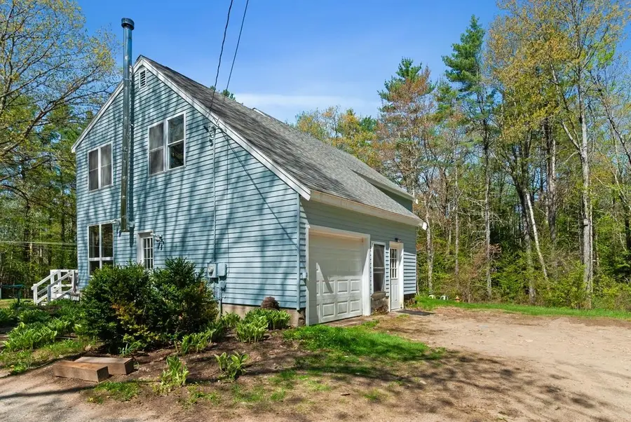 25 Vail Road, Center Barnstead, NH 03225 - Image #3