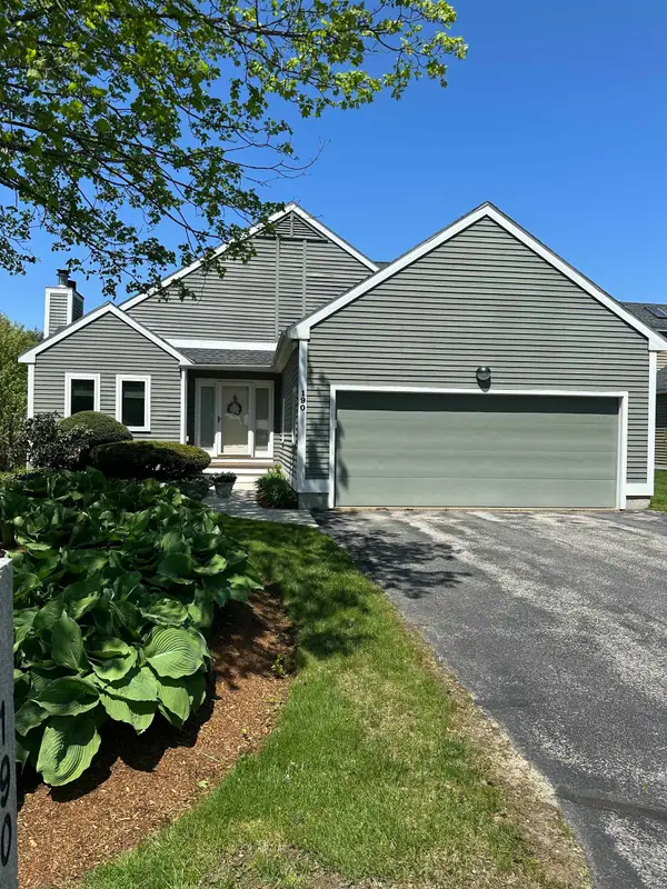 190 Chase Way, Manchester, NH 03104