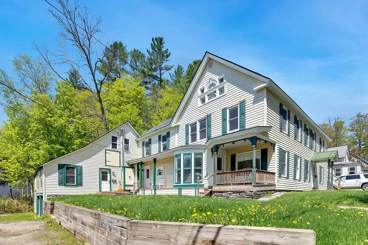 12 Commonwealth Avenue, Ludlow, VT 05149 - Image #1