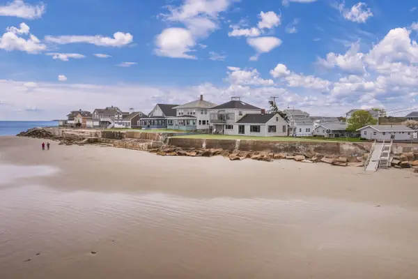 2 Gold Ribbon Drive, Wells, ME 04090