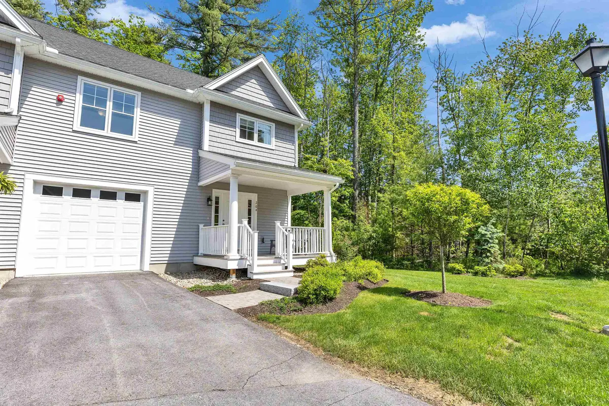 264 Woodview Way, Manchester, NH 03102 - #1