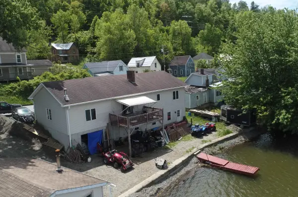 350 Glen Road, Newport City, VT 05855