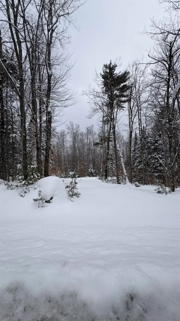 961 Maple Street, Bethlehem, NH 03574