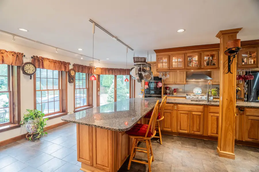 9 Oak Ridge Road, Kensington, NH 03833 - Image #3