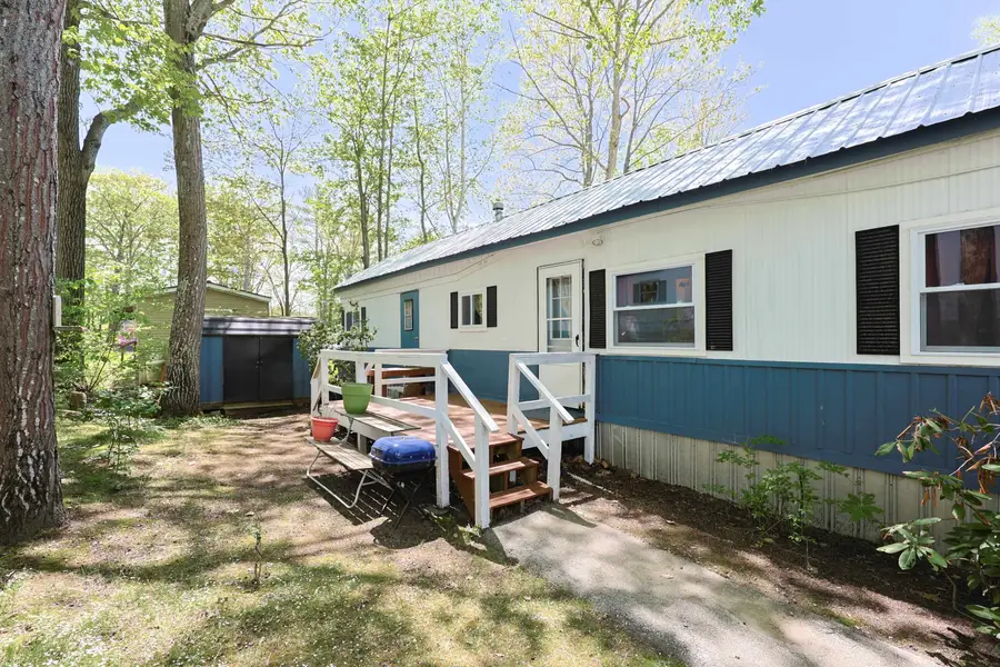 9 Sargent Place #84, Gilford, NH 03249 - Image #3