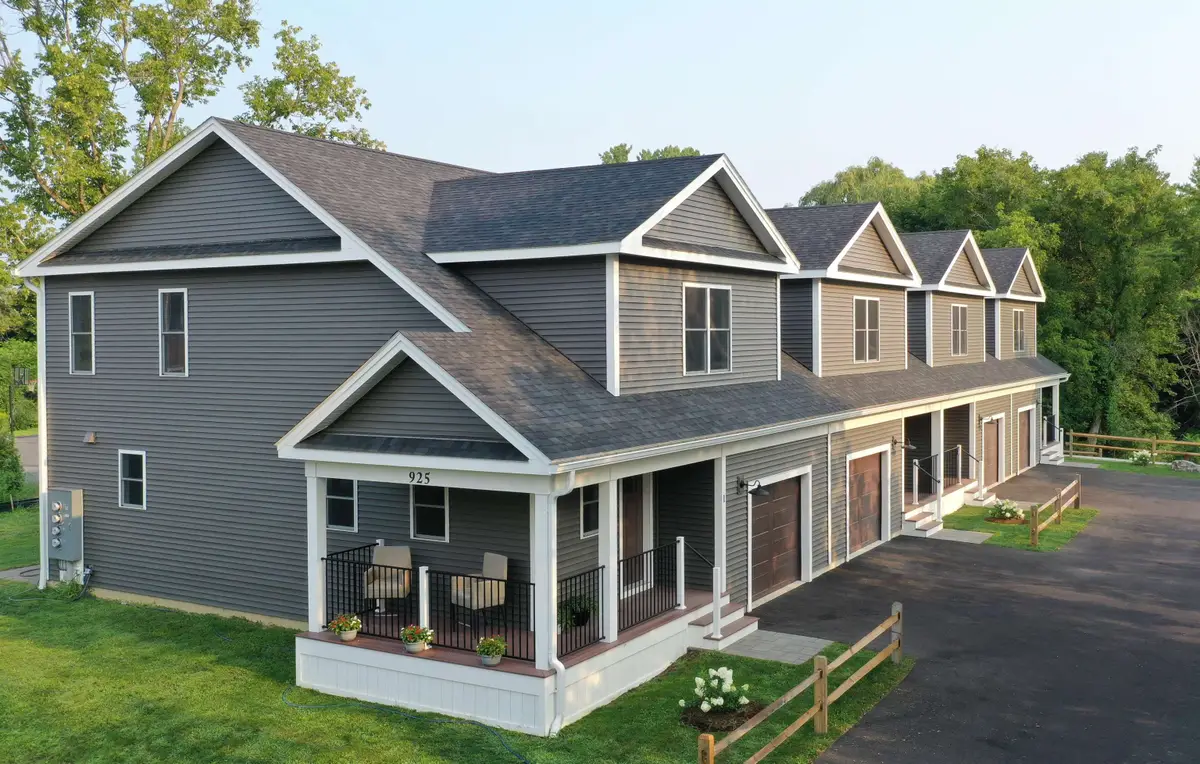 925 Falls Road, Shelburne, VT 05482 - Image #1