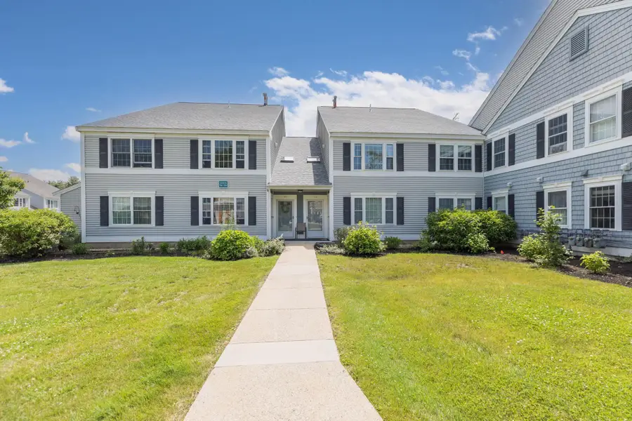 703 Springbrook Circle, Portsmouth, NH 03801 - Image #3