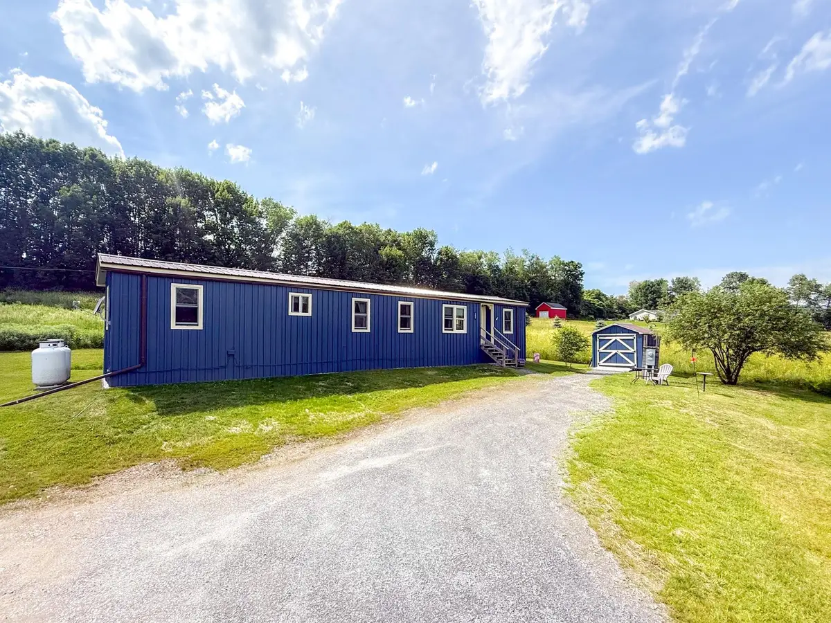 284 Cross Road, Bradford, VT 05033 - Image #1
