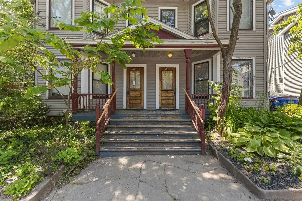 211-213 Saint Paul Street, Burlington, VT 05401 - Image #1
