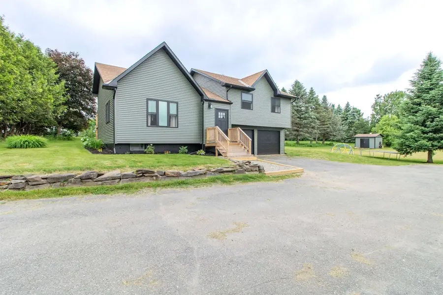 287 Lakeview Drive, Derby, VT 05829 - Image #2