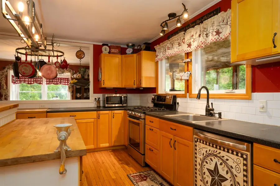 445 Canterbury Road, Manchester Center, VT 05255 - Image #2