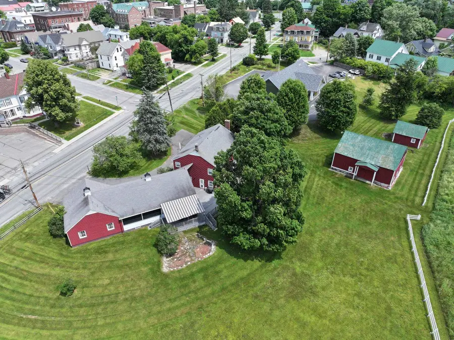 822 Center Street, Lyndonville, VT 05851 - Image #3