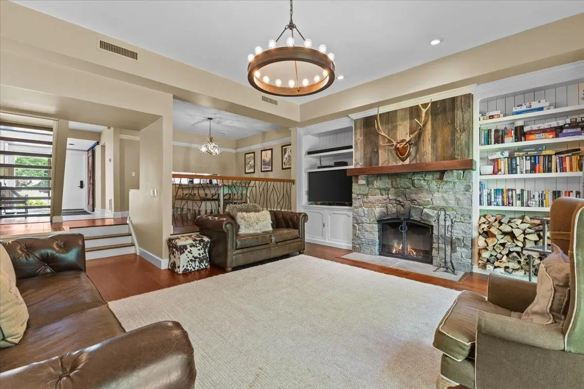 327 Topnotch Drive #327B, Stowe, VT 05672 - Image #1