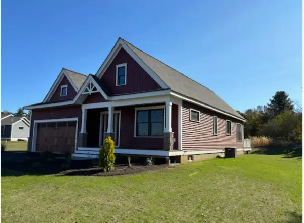 15 Edgewater Drive, Brentwood, NH 03833