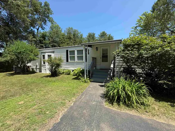 1010 Morway Park, Charlestown, NH 03603
