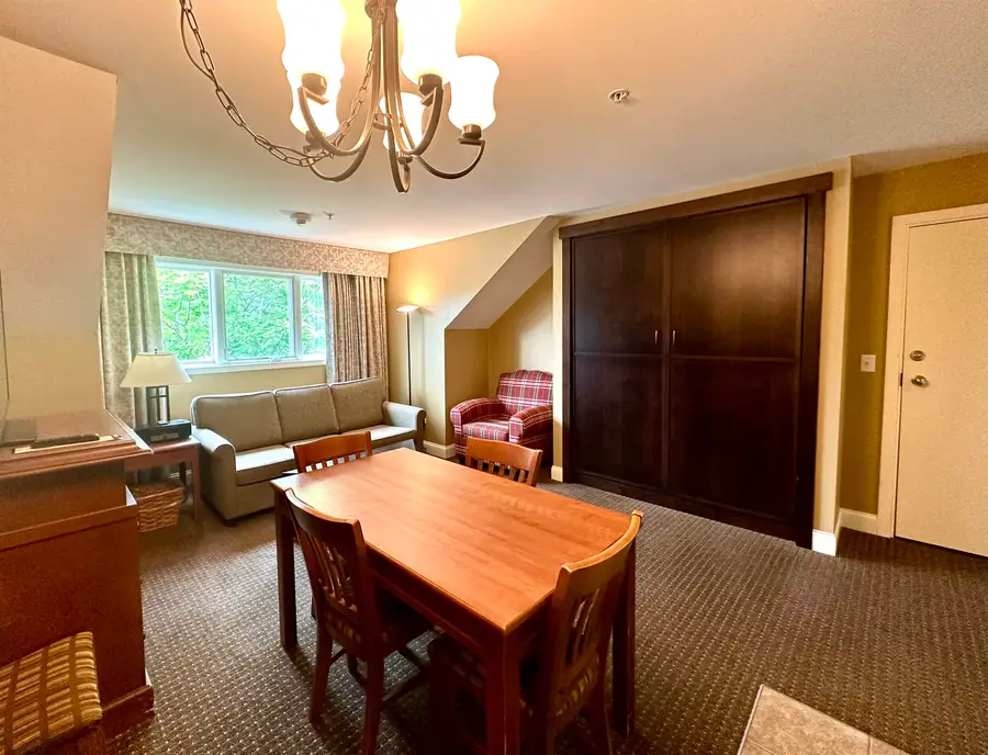 304/306, Qtr 3 Grand Summit Way, Dover, VT 05356 - Image #3