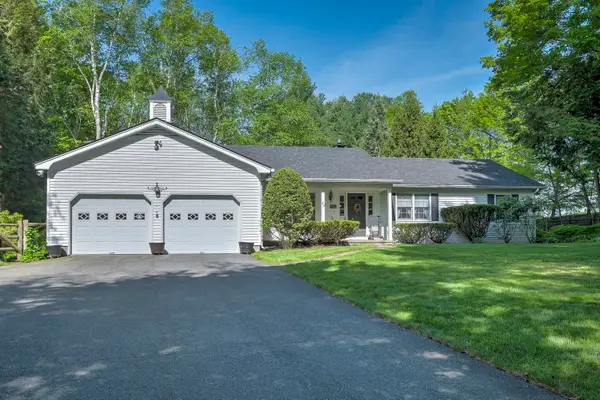 23 Meetinghouse Lane, Brattleboro, VT 05301