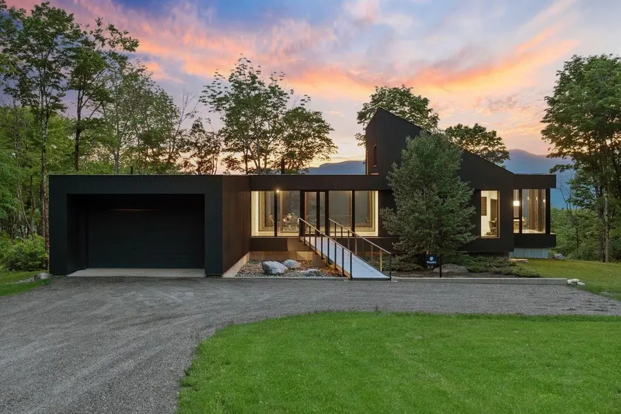 811 Bear Creek Lane, Waterbury Town, VT 05677 - Image #3