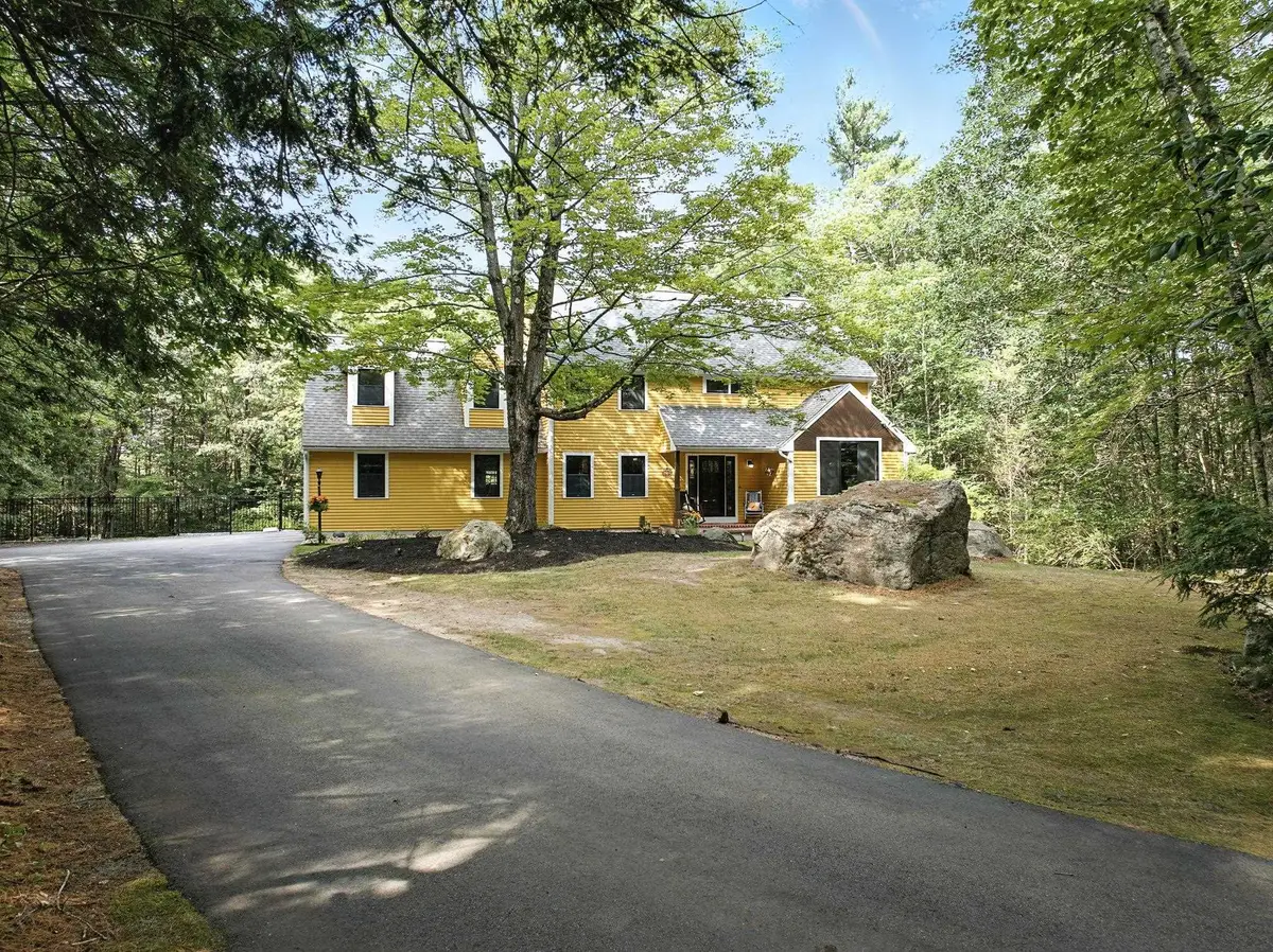 11 Cedar Drive, New Boston, NH 03070 - Image #1