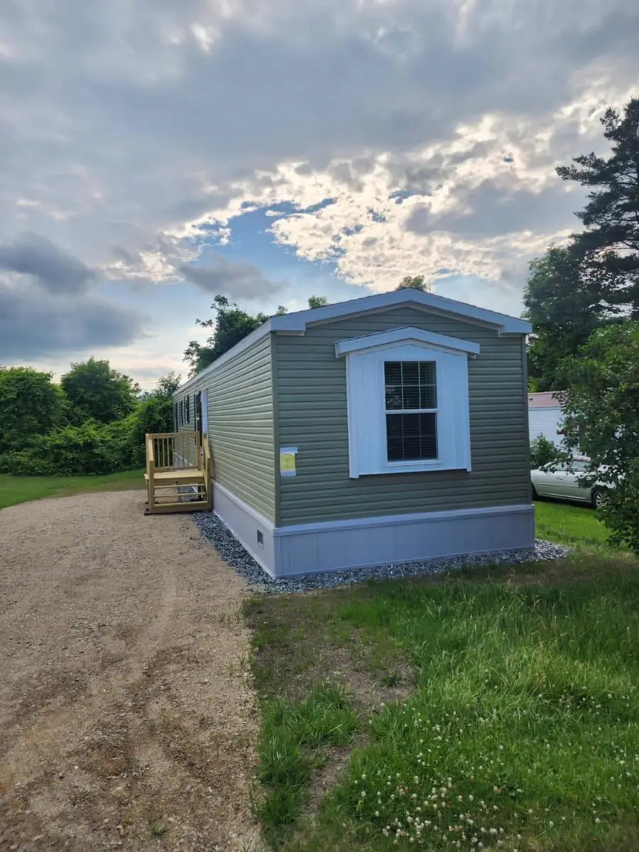 29 Curtis Avenue, Rutland, VT 05701 - Image #2