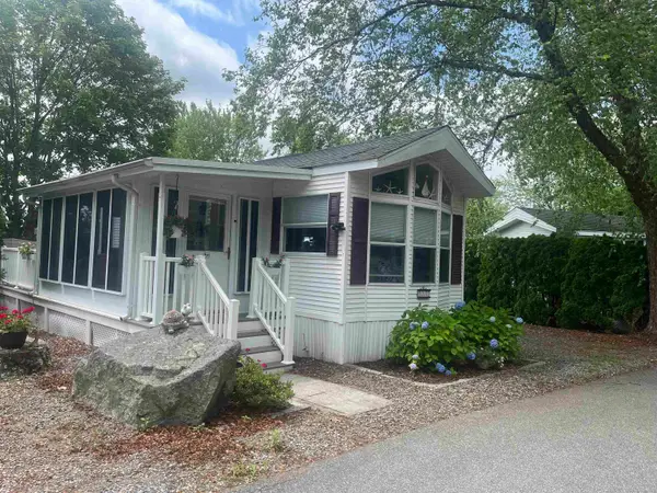 308 Route 286 Road #77, Seabrook, NH 03848