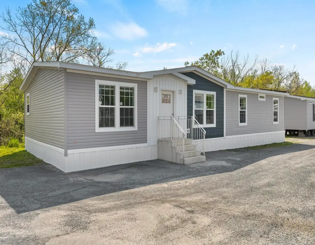 16 Okane Circle, Bethlehem, NH 03574 - Image #1