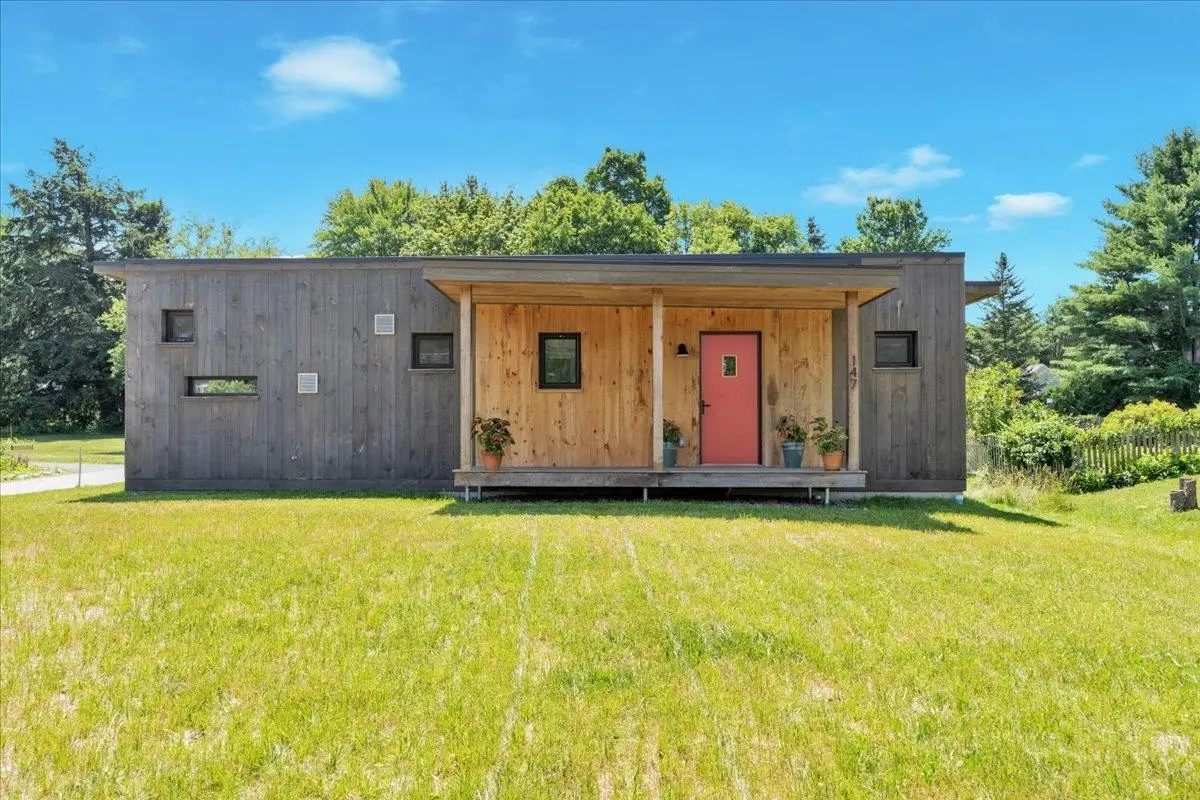 868 Falls Road, Shelburne, VT 05482 - Image #1