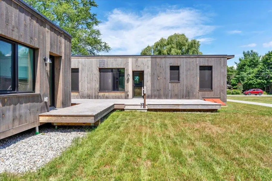 868 Falls Road, Shelburne, VT 05482 - Image #3