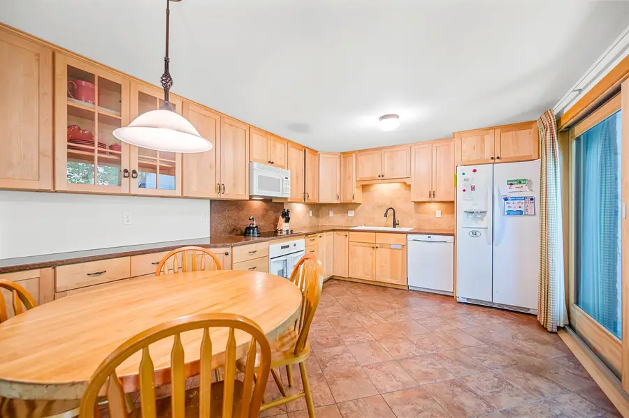 4623 Battleground Road, Fayston, VT 05673 - Image #2