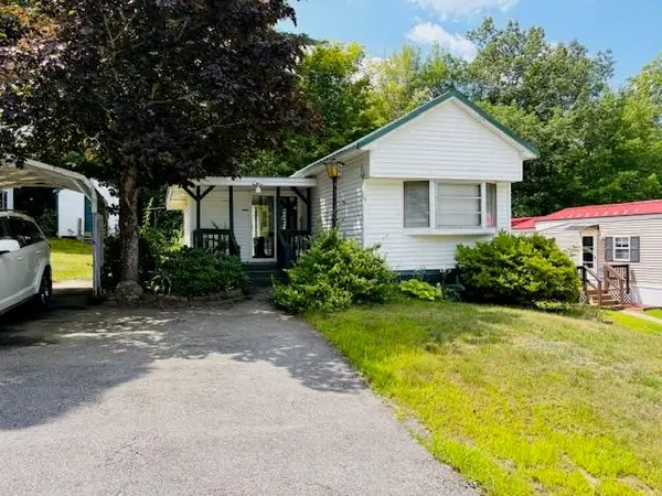 6 Knights Court, Raymond, NH 03077