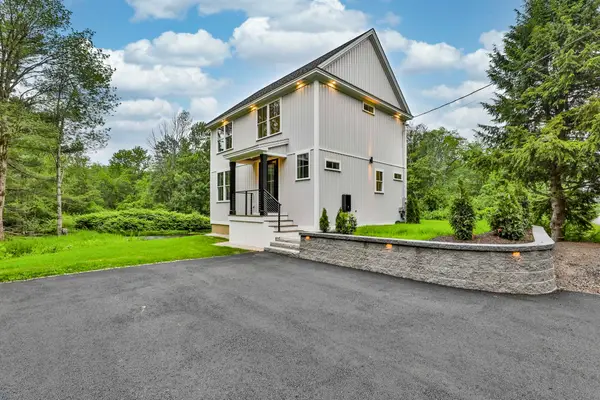 33 Sharon Road, Peterborough, NH 03458