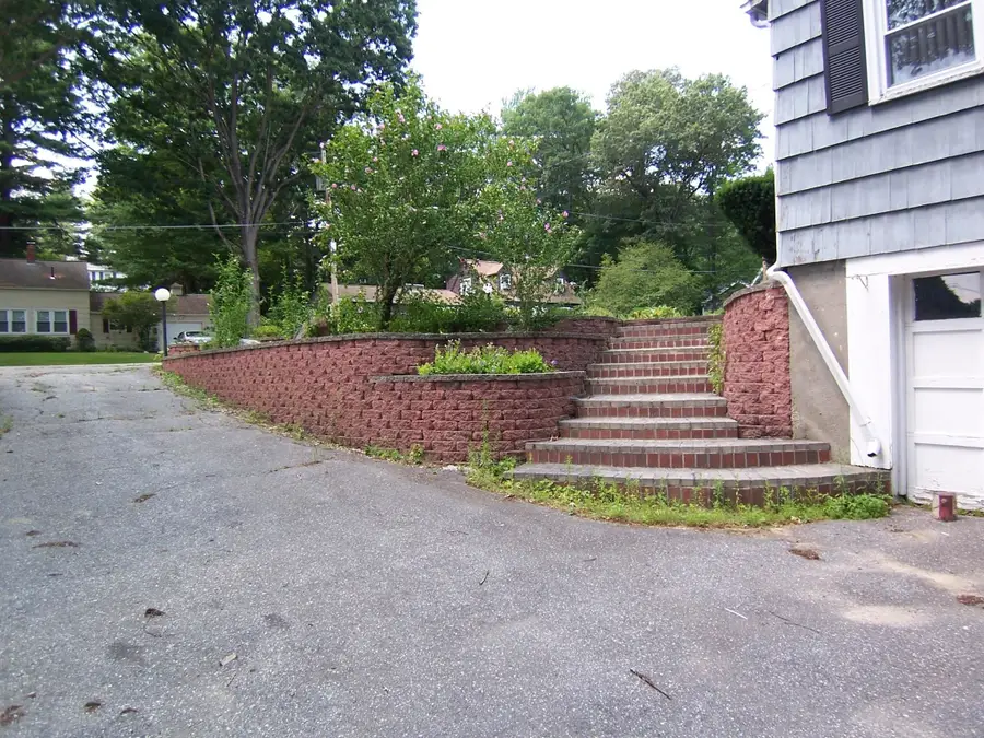 21 Edson Street, Nashua, NH 03064 - Image #2