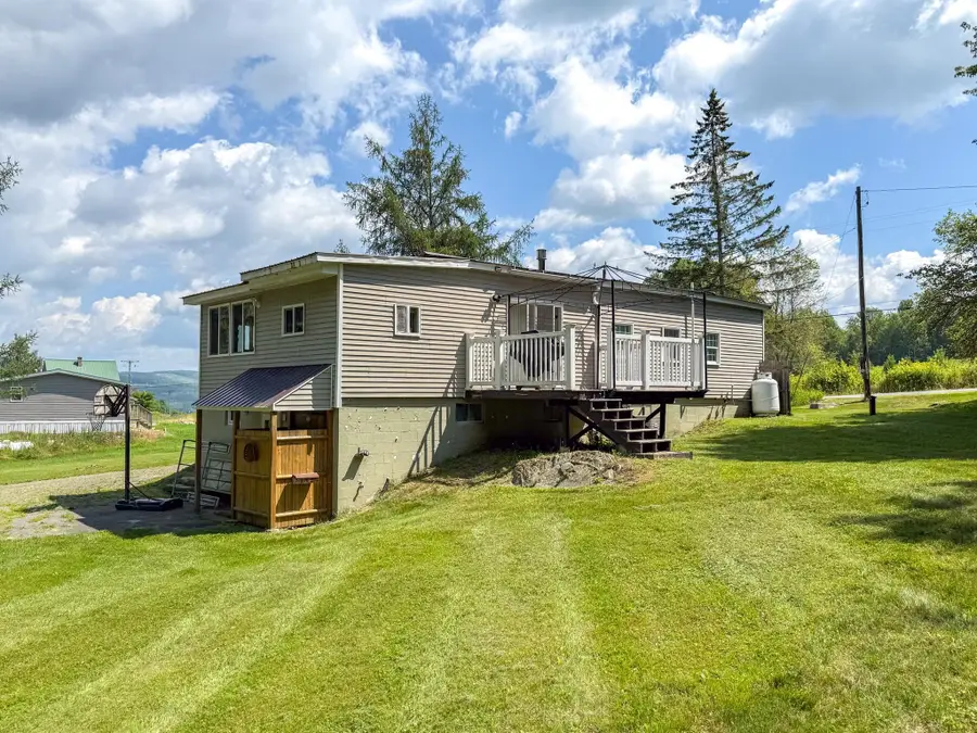 400 Lily Pond Road, Pike, NH 03780 - Image #3