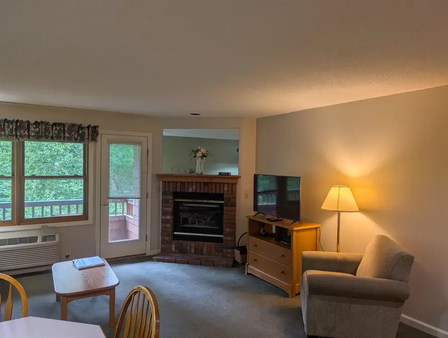 156 Deer Park Drive #135A, North Woodstock, NH 03262 - Image #3
