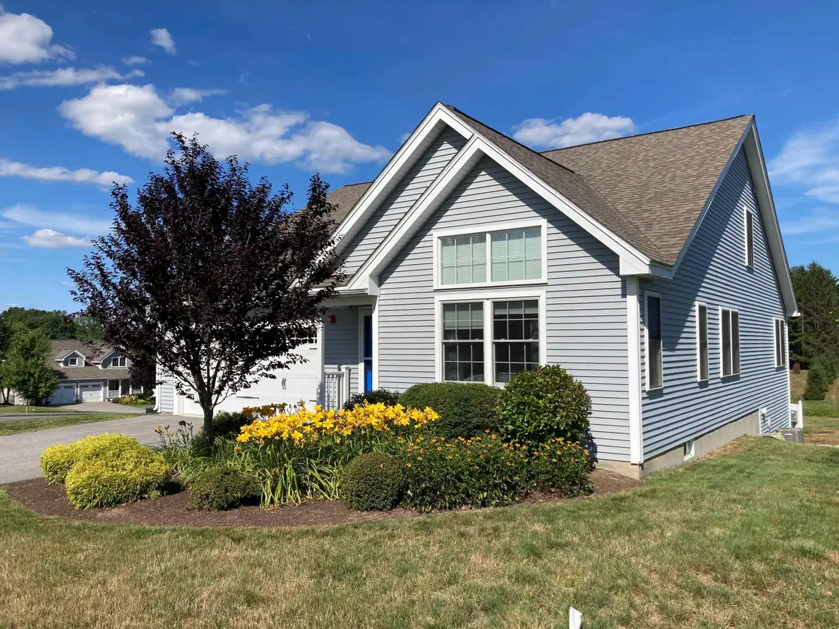 11 Three Ponds Drive, Brentwood, NH 03833 - Image #1