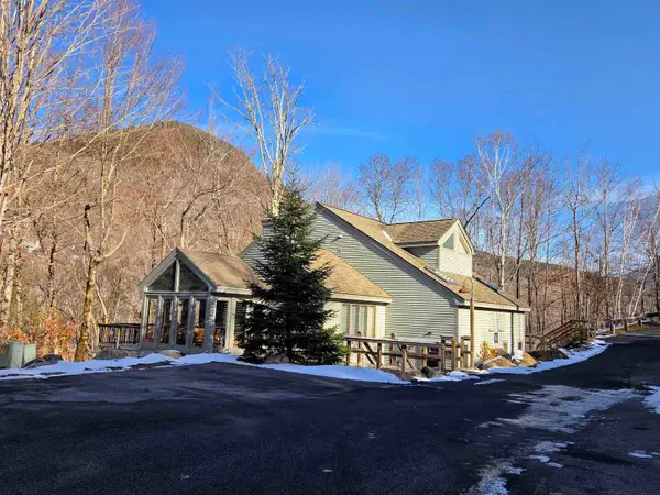 6 Cliff Road #1, Lincoln, NH 03251