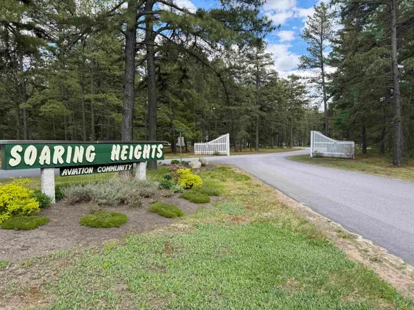 40 Logan Way, Ossipee, NH 03890