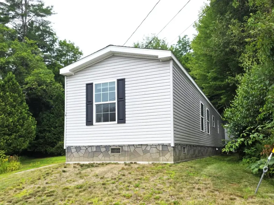 14 Hilltop Manor Mobile Home Park, Littleton, NH 03561 - Image #2