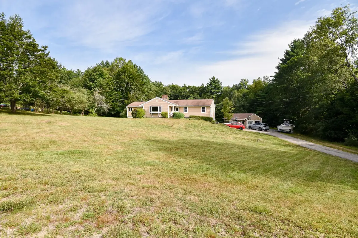 8 Moharimet Drive, Madbury, NH 03823-7515 - Image #1