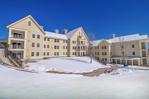 606/608 QII Jackson Gore Adams House, Ludlow, VT 05149