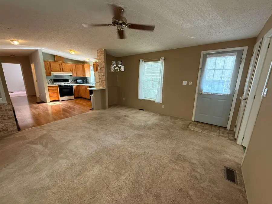 101 Robinhood Drive, Exeter, NH 03833 - Image #2