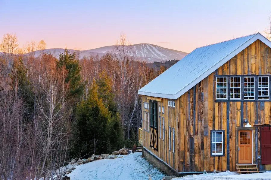 580 Cross Road, Londonderry Town, VT 05155 - Image #2