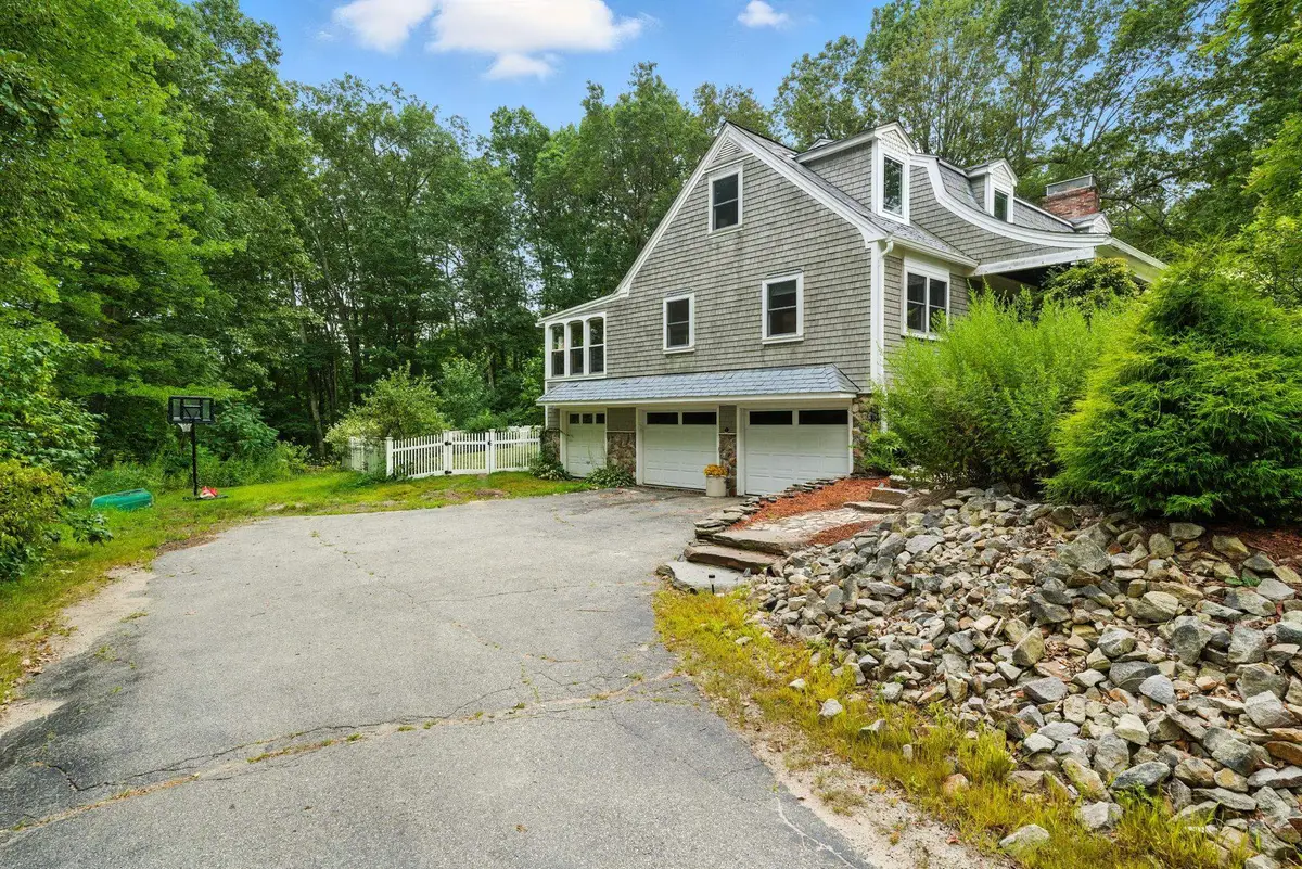 9 Dattillo Road, Derry, NH 03038 - Image #1