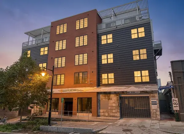 193 St Paul Street #204, Burlington, VT 05401