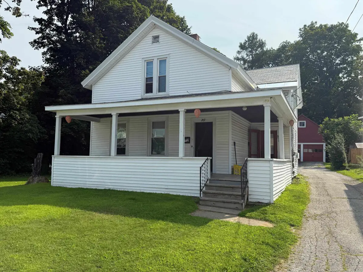 209 Grove Street, Bennington, VT 05201 - Image #1
