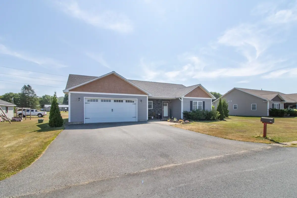 274 Dashner Circle, Derby Line, VT 05830 - Image #1