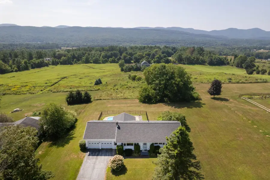 678 Corn Hill Road, Pittsford, VT 05763 - Image #2