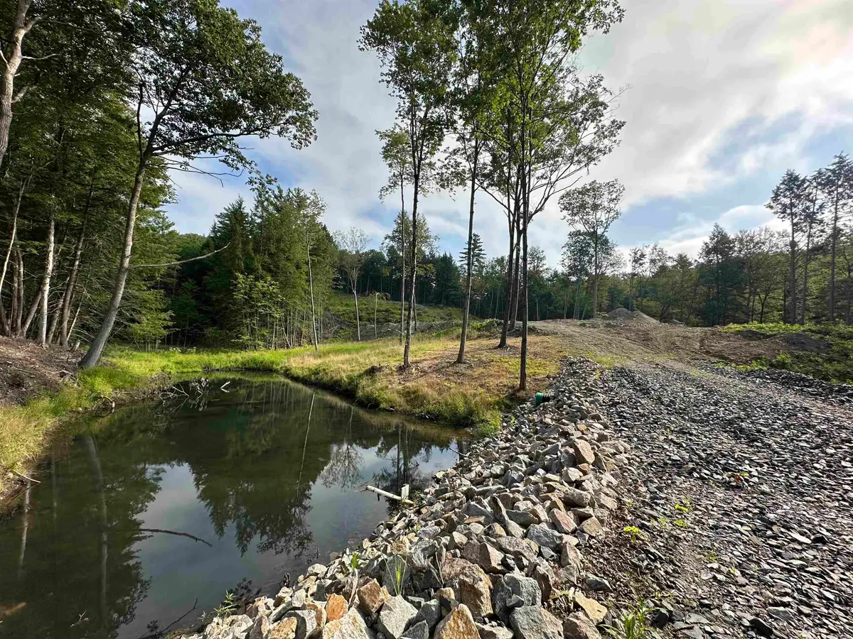 932 Middle Road, Dummerston, VT 05301 - Image #1